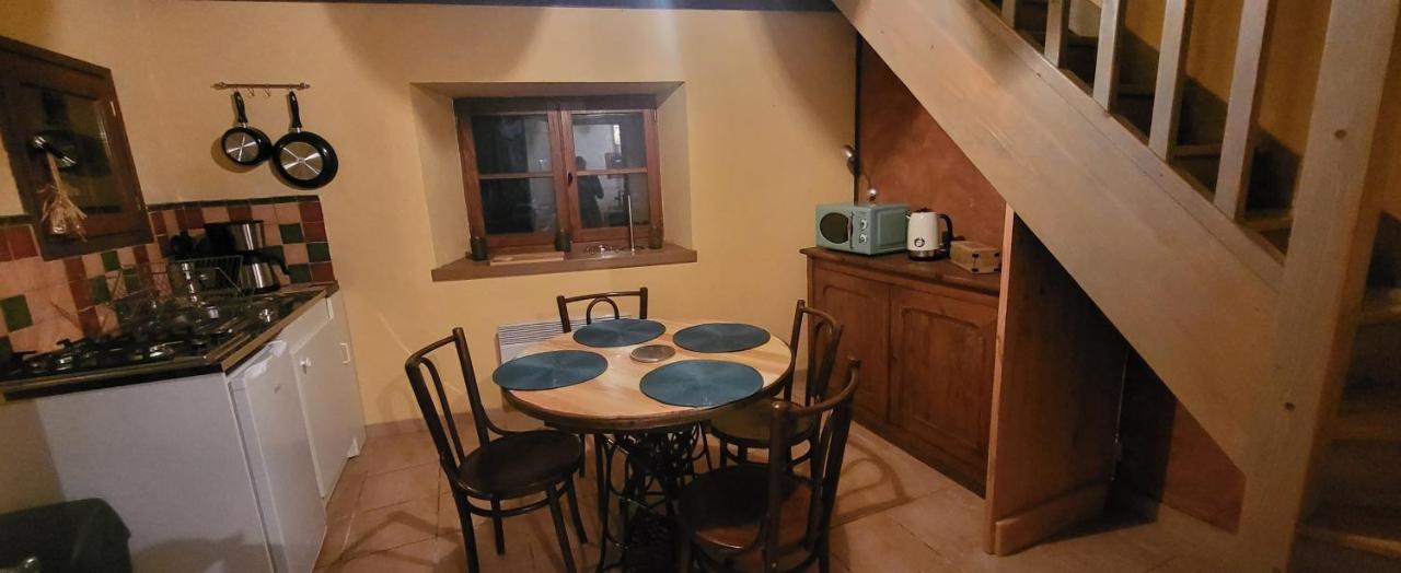 Bed and Breakfast La Boriette Du Rougier Montlaur  Экстерьер фото
